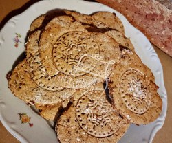 Mindenmentes babakeksz Tortasuttogótól