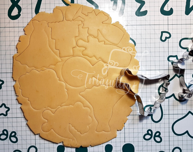 Friss mézeskalács tészta - Tortasuttogó Műhely